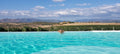 Bodega Gianluigi De Addis - Aperitivo junto a la piscina