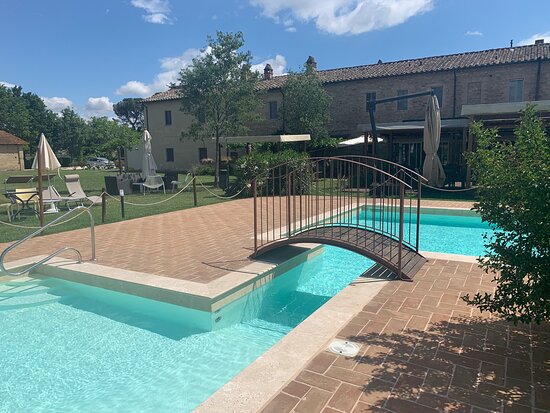 Favorita Wine Resort - Soggiorno Di-Vino Umbria Favorita Wine Resort