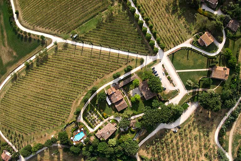 Tenuta Santi Giacomo e Filippo - Il Wine Tour in e-bike Marche Tenuta Santi Giacomo e Filippo