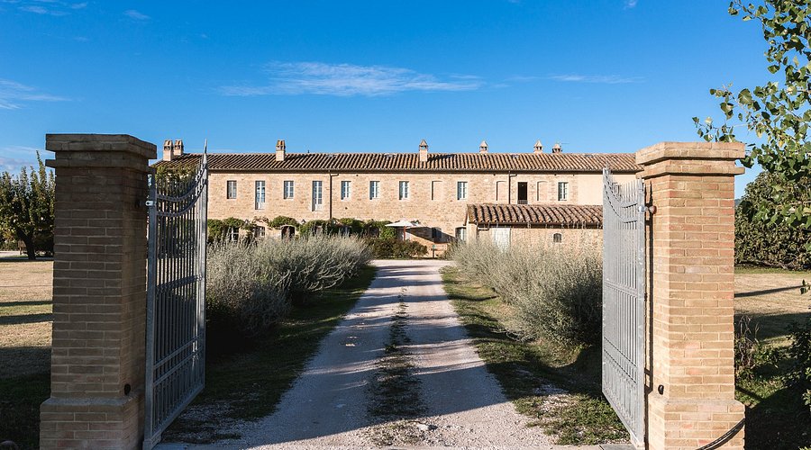 Favorita Wine Resort - Soggiorno Di-Vino Umbria Favorita Wine Resort